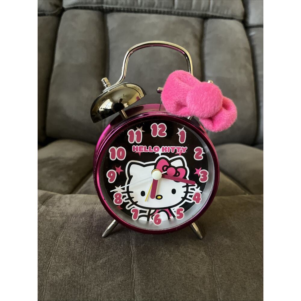 Hello Kitty Sanrio Vintage Pink Double Bell Alarm Clock Analog Desk Top Clock